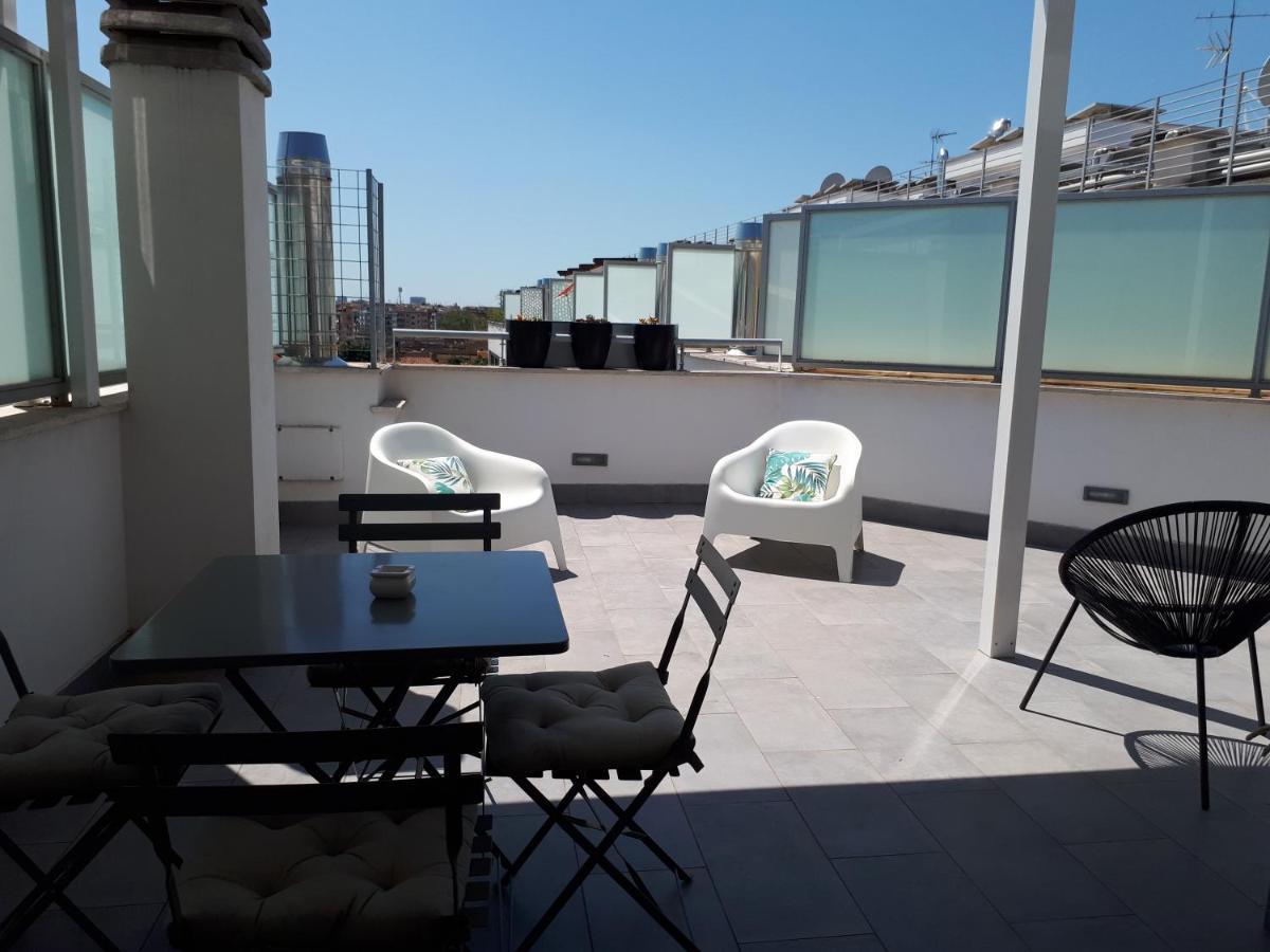 Penthouse 40 In Trastevere With Seasonally Jacuzzi Rom Exterior foto