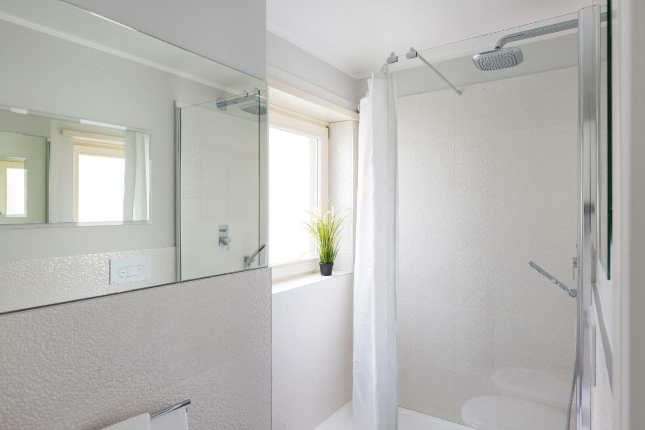 Penthouse 40 In Trastevere With Seasonally Jacuzzi Rom Exterior foto